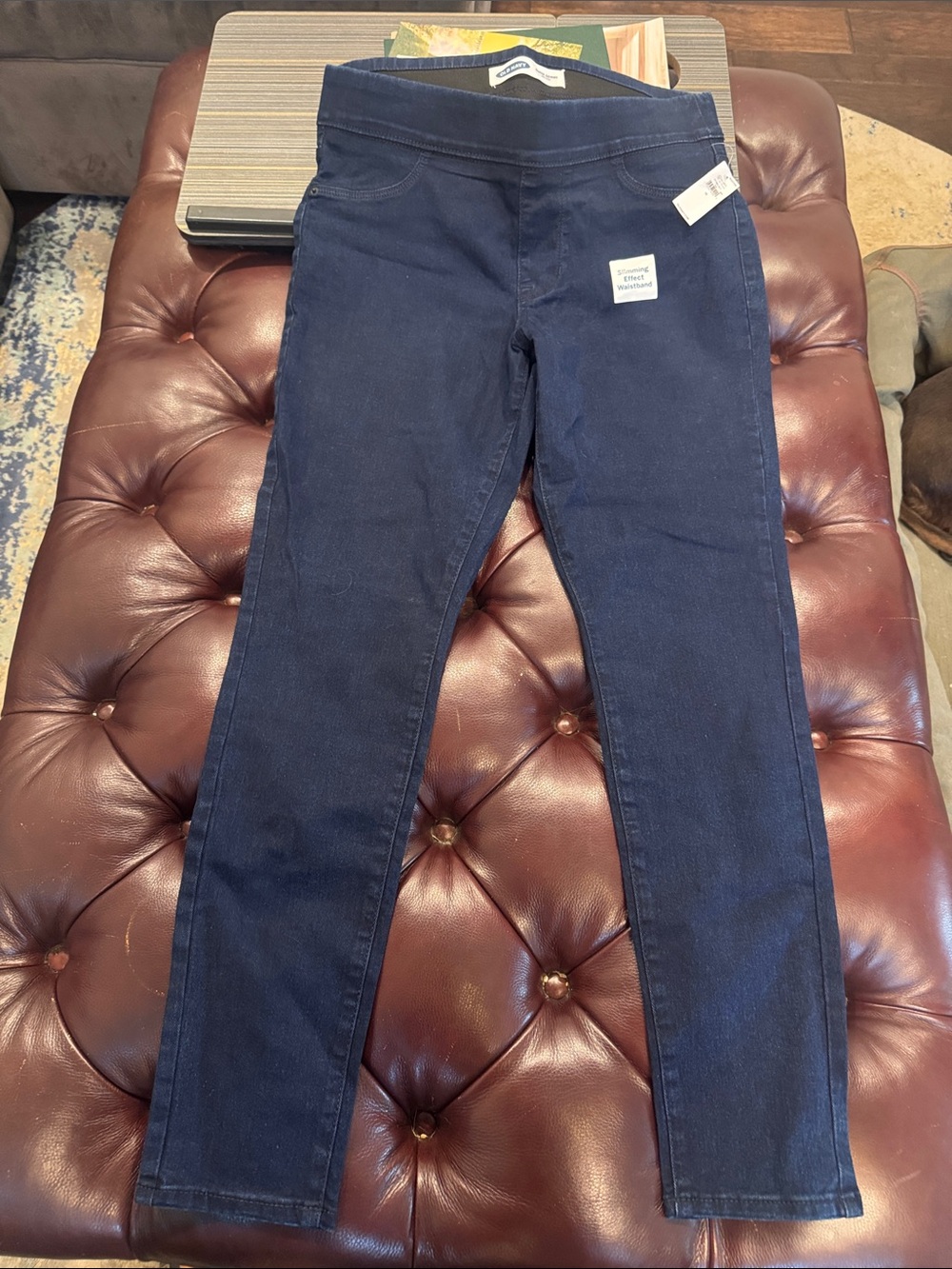 Old Navy Skinny Slimming Effect Waistband Jeans Women